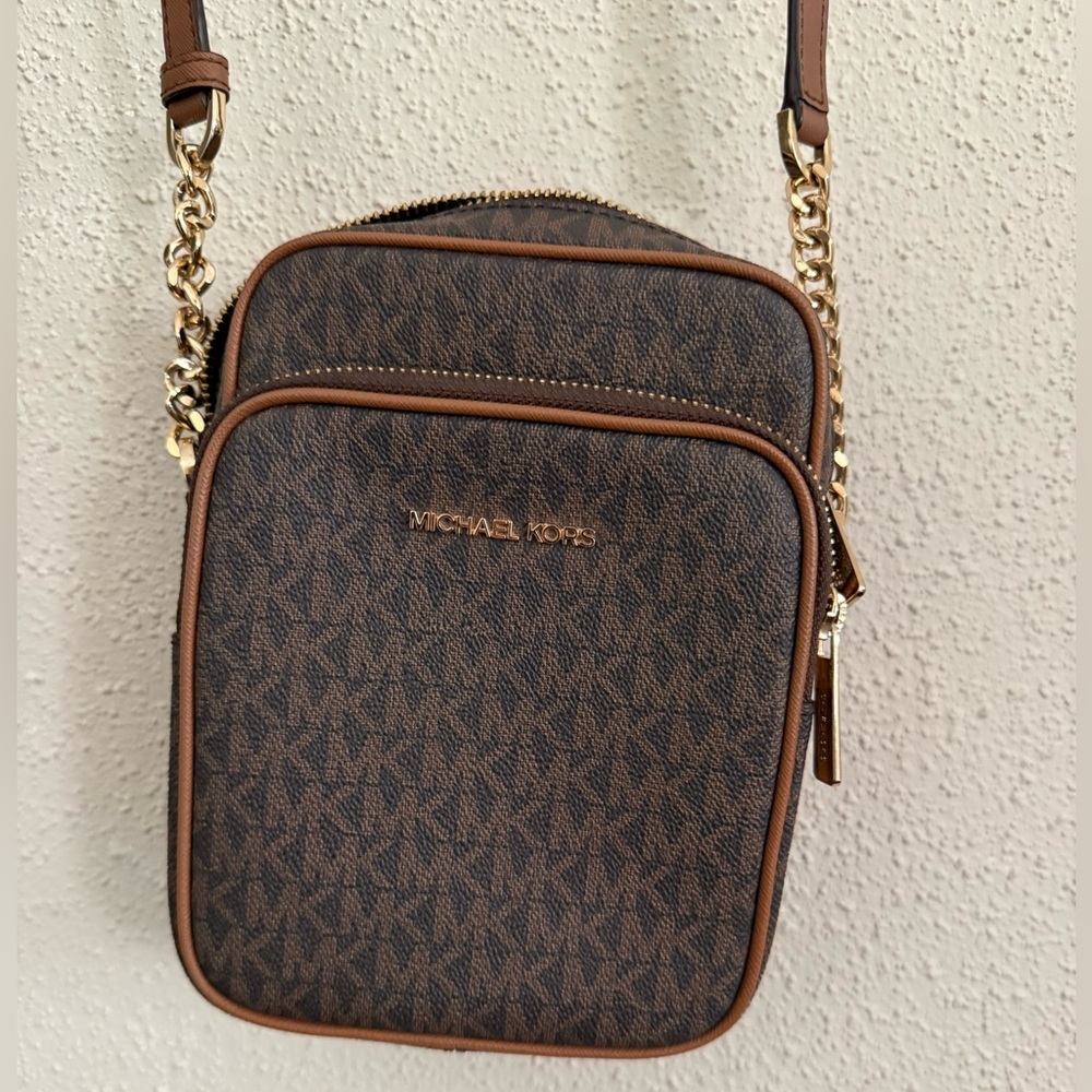 Michael Kors Jet Set Travel Crossbody Brown